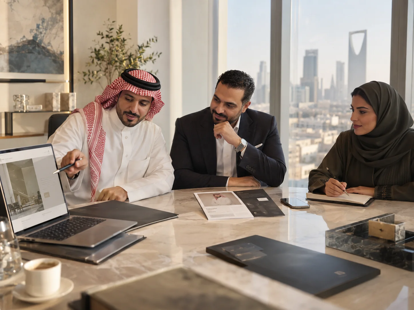 Professional Saudi business meeting